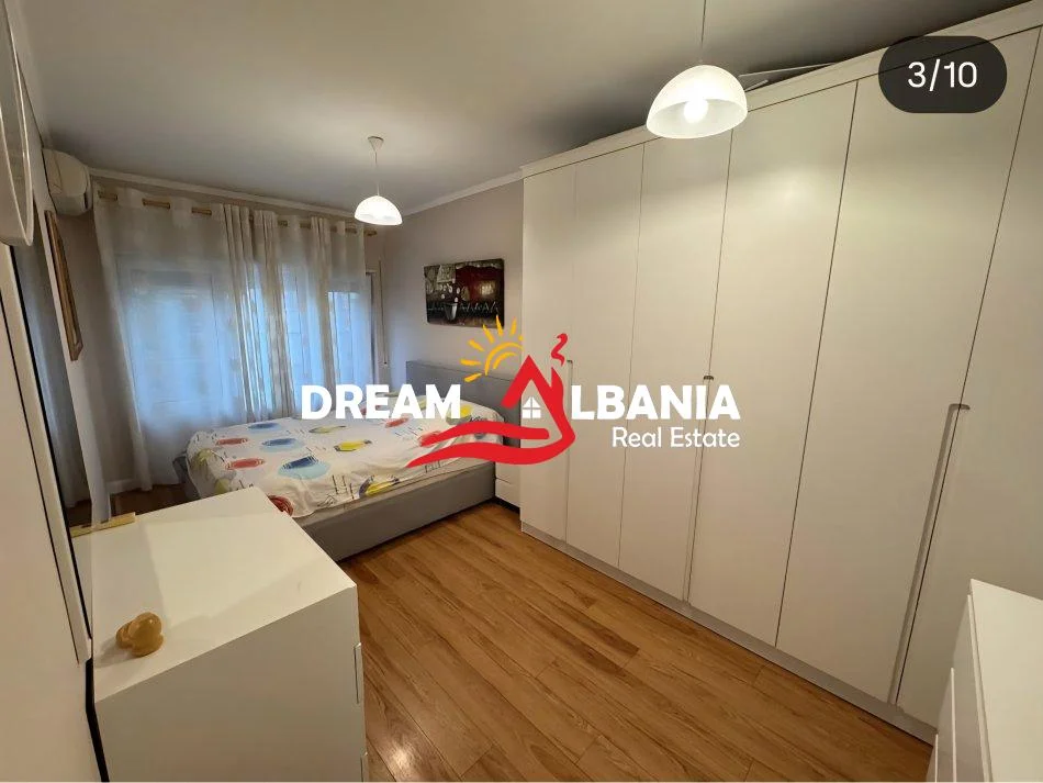 Tirane, jepet me qera apartament 2+1 , 105 m² 700 € (Kodra e Diellit 2)