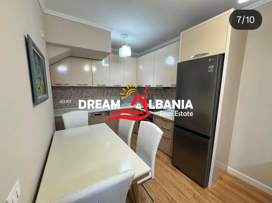 Tirane, jepet me qera apartament 2+1 , 105 m² 700 € (Kodra e Diellit 2)