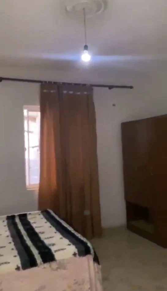 Tirane, jap me qera apartament 2+1+Ballkon Kati 1, 95 m² 460 € (pas amerikan 2 afer me fakultetin e mjeksise)