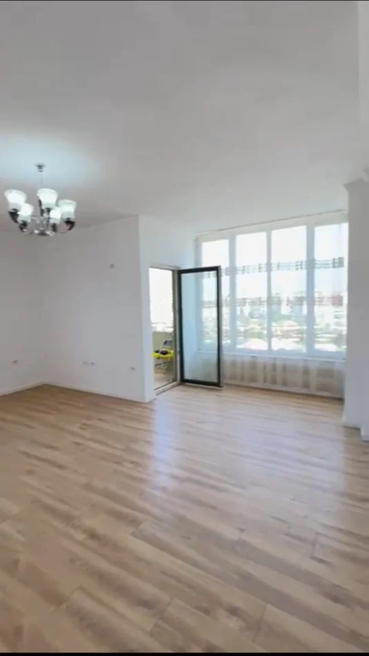 Tirane, shitet 1+1+Ballkon Kati 9, 64 m² 87.000 € 