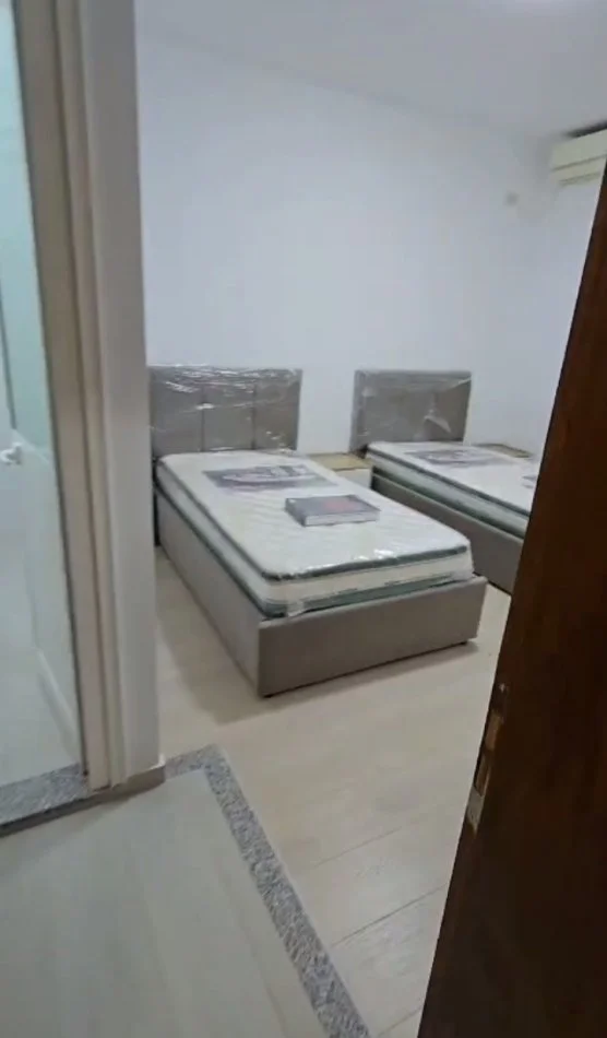 Tirane, jepet me qera apartament Kati 2, 34 m² 410 € 