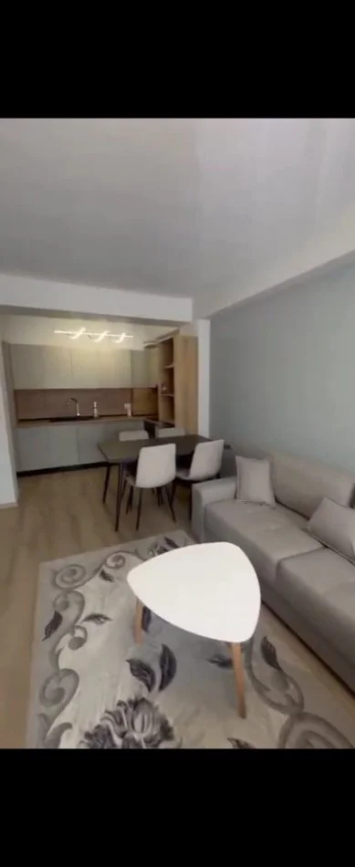 Tirane, jepet me qera apartament 1+1 Kati 3, 500 € (Kodra e Diellit 2)