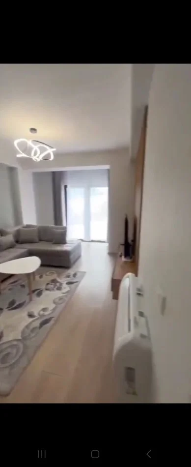 Tirane, jepet me qera apartament 1+1 Kati 3, 500 € (Kodra e Diellit 2)