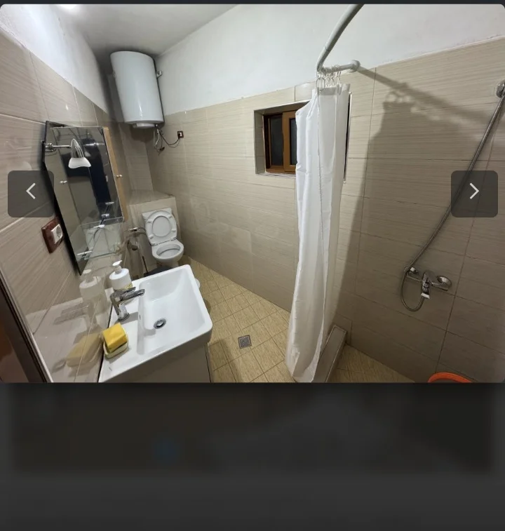 Tirane, jepet me qera shtepi 2+1+Aneks+Ballkon , 125 m² 400 € (Njesia 3 prane venu club)