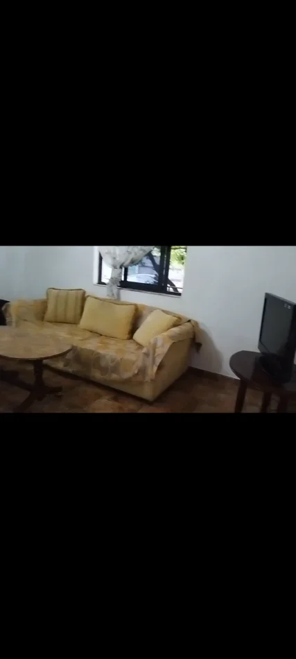 Tirane, jepet me qera shtepi 2+1 Kati 0, 85 m² 350 € (Spitali amerikan2)