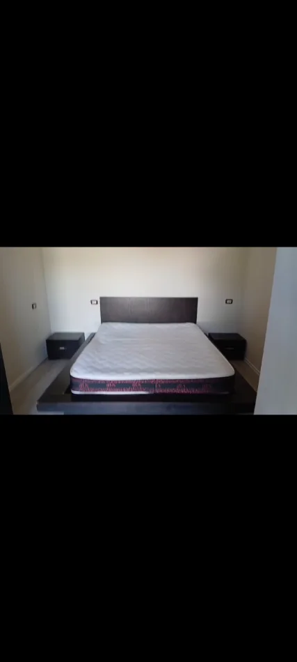Tirane, jepet me qera apartament 1+1+Ballkon Kati 1, 65 m² 350 € (Kinostudio)