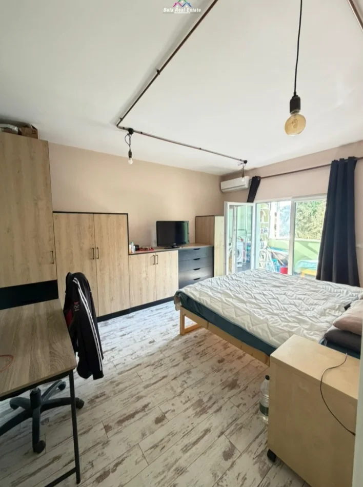 Tirane, jepet me qera apartament 2+1 Kati 3, 100 m² 570 € (rruga Ali Visha)