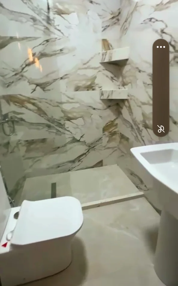 Tirane, jepet me qera apartament 1+1+Aneks+Ballkon Kati 7, 80 m² 500 € (Rruga Rrapo Hekali, në fillim mbas Big Market)