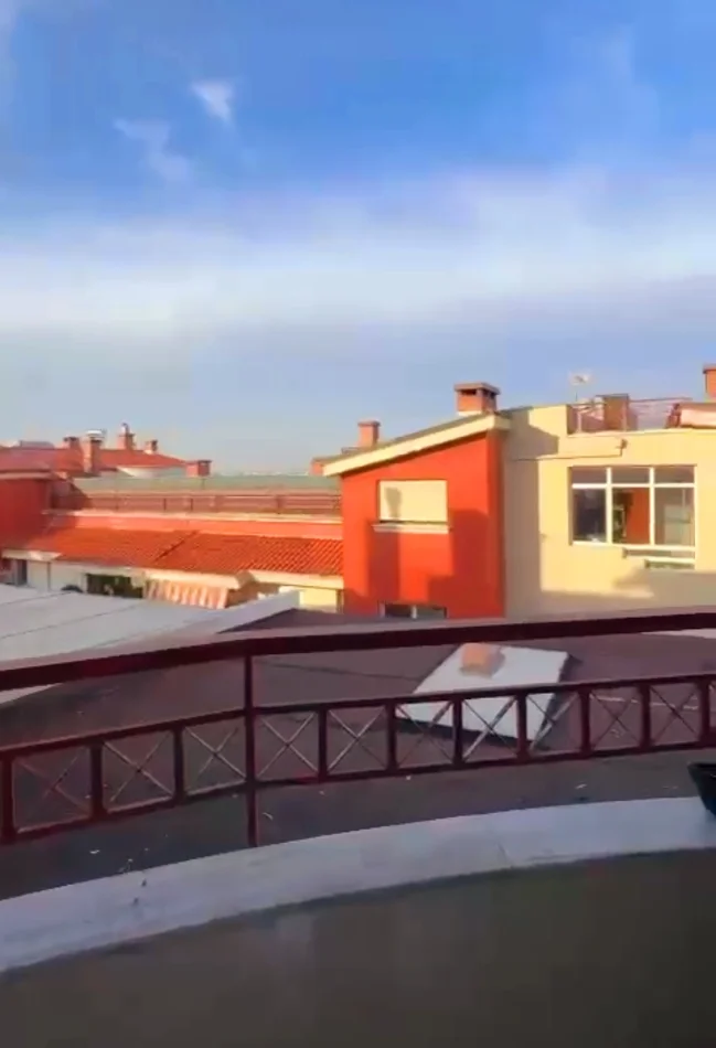 Tirane, jepet me qera apartament 1+1+Aneks+Ballkon Kati 7, 80 m² 500 € (Rruga Rrapo Hekali, në fillim mbas Big Market)