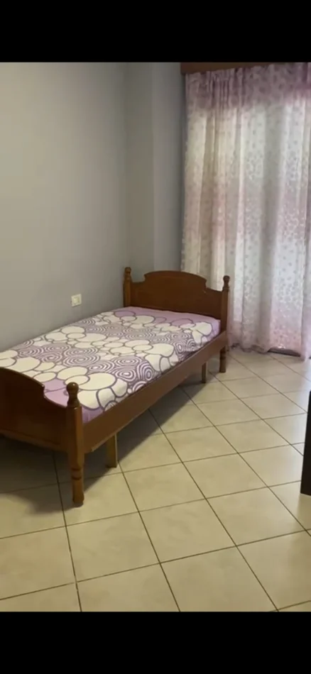 Tirane, jepet me qera garsonier 1+1 Kati 3, 40 m² (Tek Nela 5,Astir)