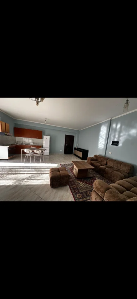 Tirane, jepet me qera apartament 1+1+Aneks+Ballkon Kati 2, 90 m² 350 € (Kodra e priftit)