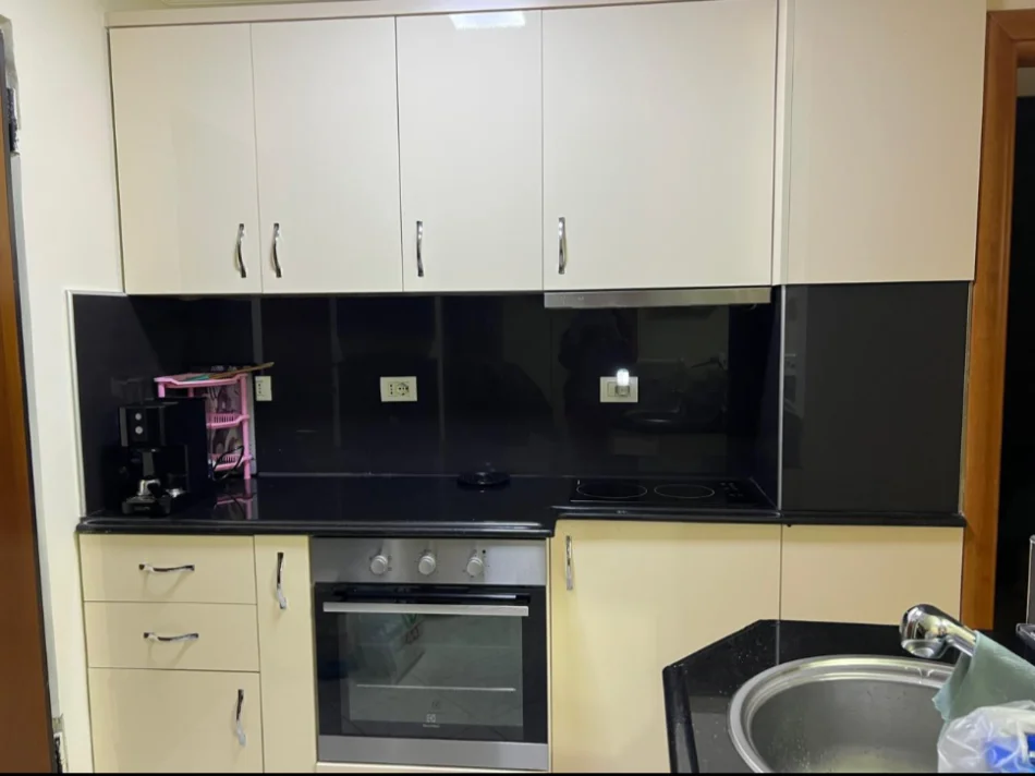 Sarande, shitet apartament Kati 5,