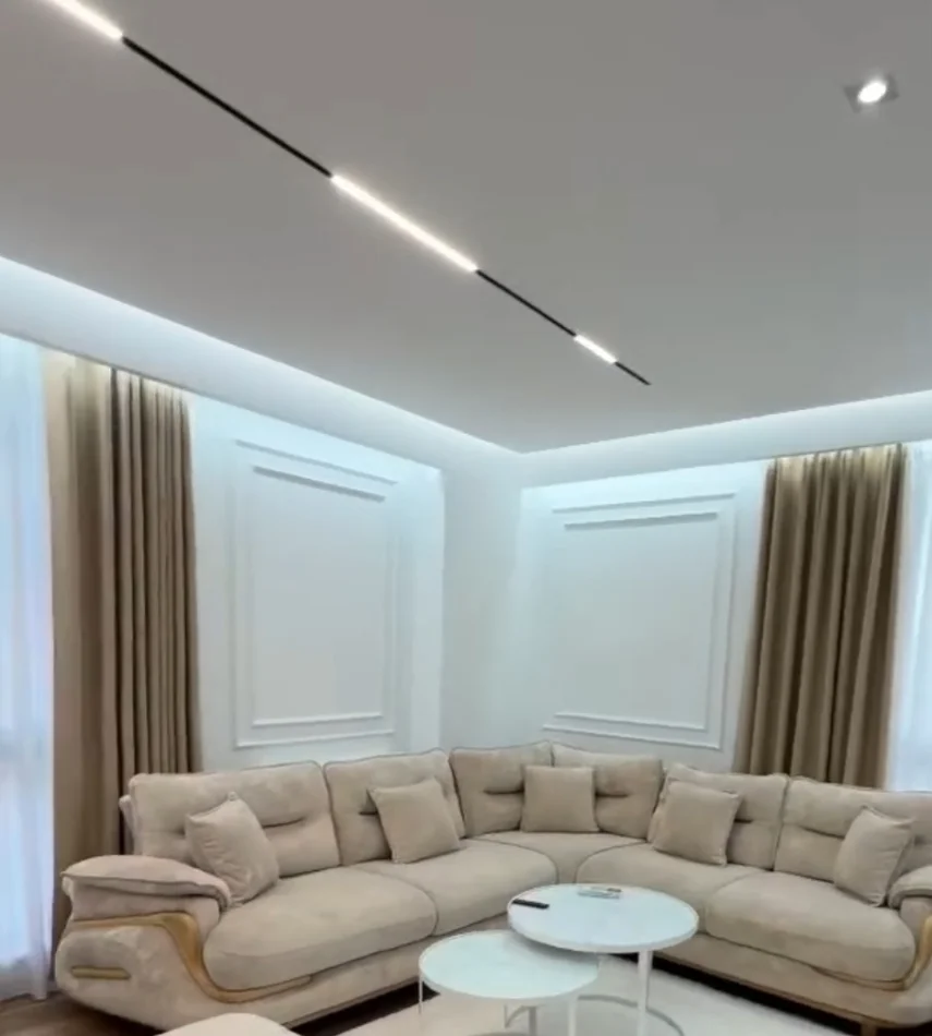 Tirane, jepet me qera apartament 2+1+2+Ballkon Kati 2, 102 m² (Bulevardi Zogu i 1)