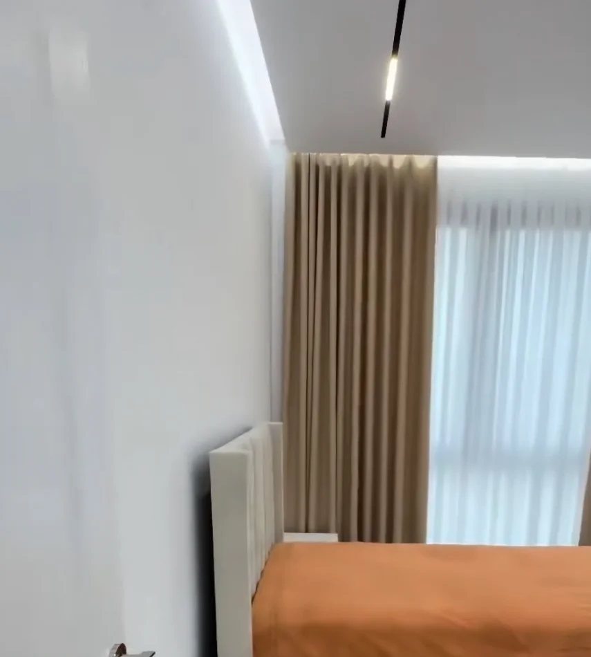Tirane, jepet me qera apartament 2+1+2+Ballkon Kati 2, 102 m² (Bulevardi Zogu i 1)
