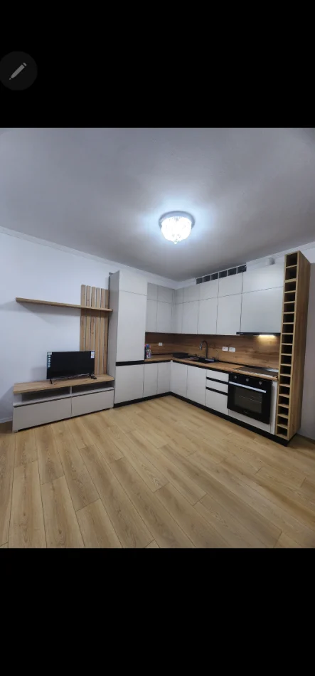 Tirane, jepet me qera apartament 1+1+Ballkon Kati 3, 66 m² 40.000 ALL (Rruga Muhamet Deliu. Tek Spar 2)
