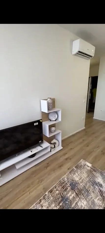 Tirane, shitet apartament 2+1+Ballkon Kati 10, 81 m² 220.000 € (Rruga Bedri Karapici Tirana Golden Park)