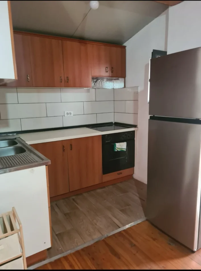 Tirane, jepet me qera garsonier 1+1 Kati 3, 35 m² (Pran ARC Hotel, Astir)