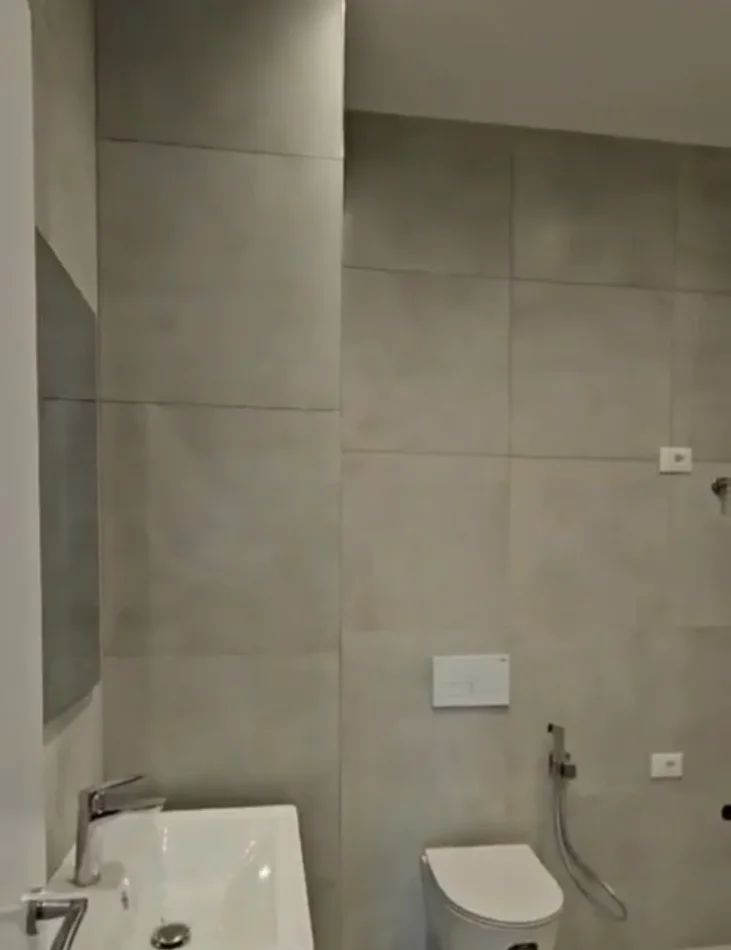 Tirane, shitet apartament 1+1 Kati 4, 68 m² 140.000 € (Rruga e Elbasanit)
