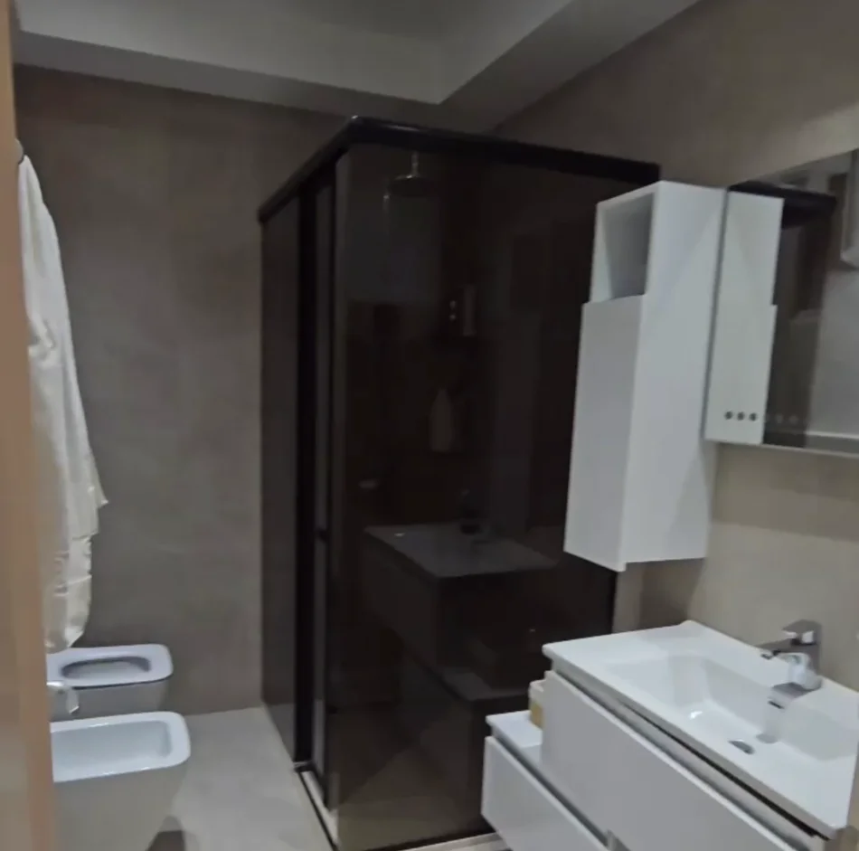 Tirane, shitet apartament 3+1+Ballkon Kati 5, 125 m² 350.000 € (Rruga Mihal Grameno)
