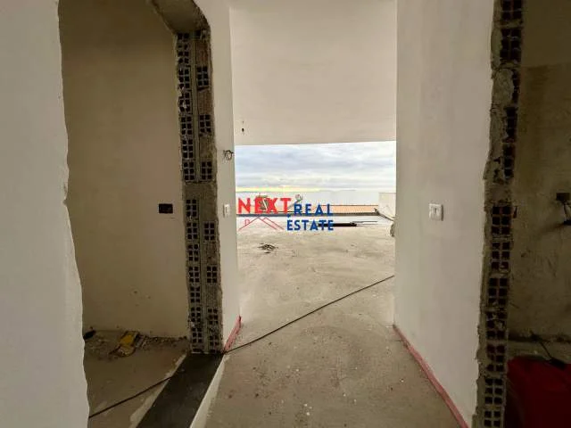 Sarande, shitet Penthouse 1+1+A+BLK Kati 6, 112 m² 250.000 Euro (Prane “Santa Quaranta”)