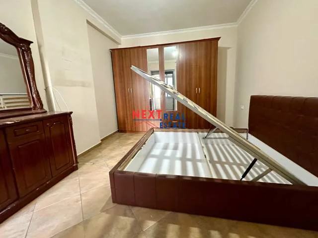 Vlore, shitet Kati 6, 117 m² 130.000 Euro (Tek Raiffeisen Bank)