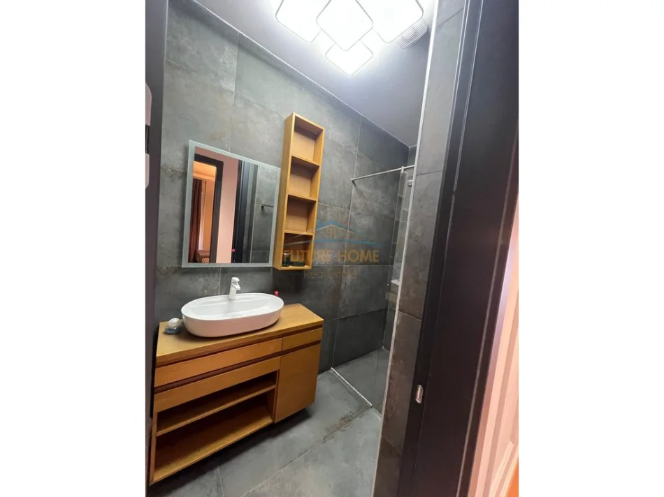 Tirane, shitet apartament 2+1+2 Kati 3, 106 m² 300.000 € (TEG , Secret Garden Residence)