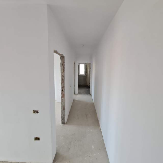 Tirane, shitet apartament 1+1+A Kati 8, 65 m² 87.000 Euro (Bulevardi Migjeni)