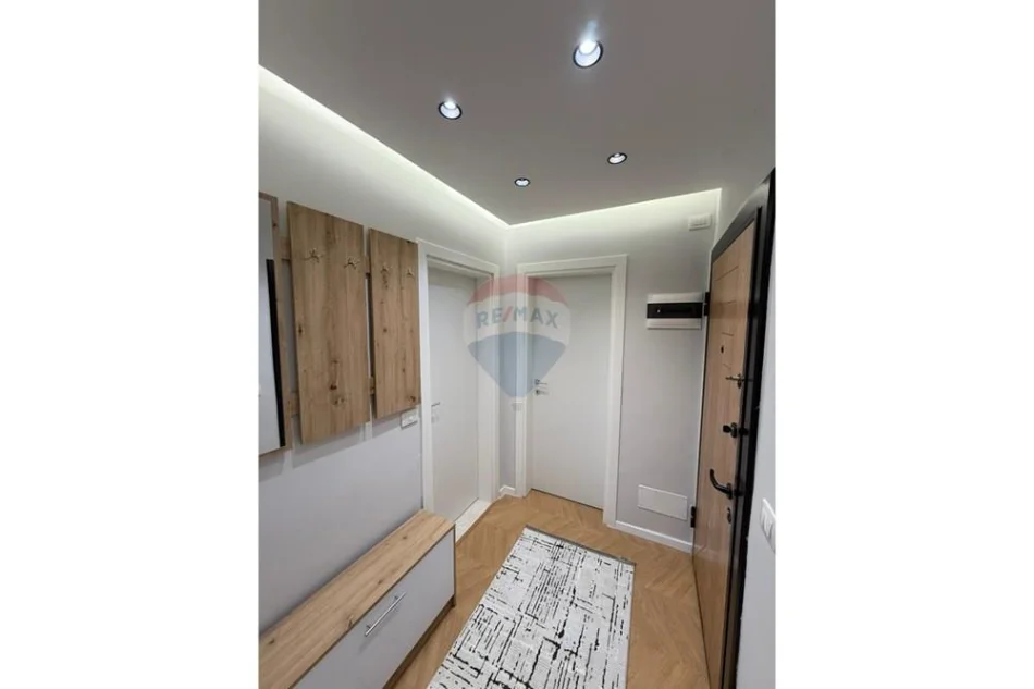 Tirane, shitet apartament 1+1 Kati 4, 53 m² 149.000 € (Selvia)