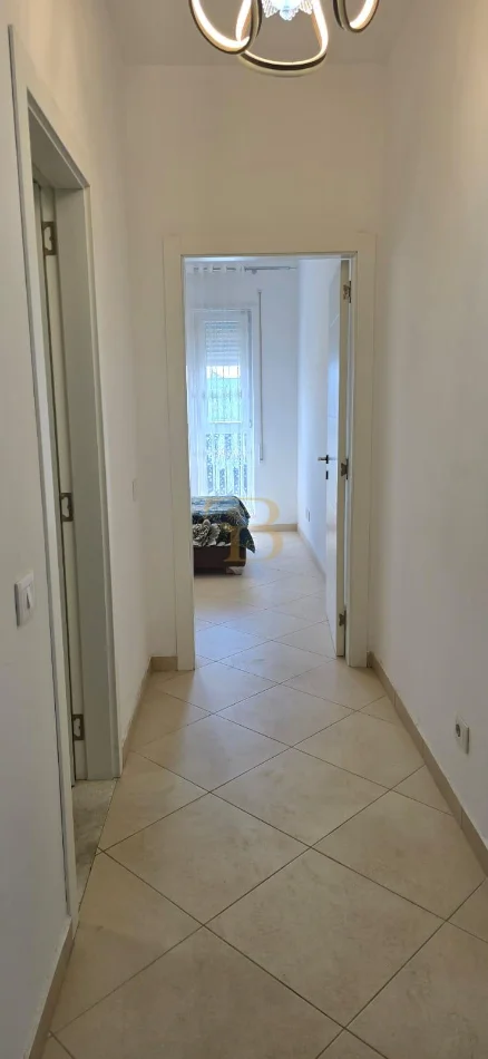 Tirane, shitet apartament 3+1+Ballkon Kati 8, 135 m² 260.000 € (Shkolla Bashkuar)