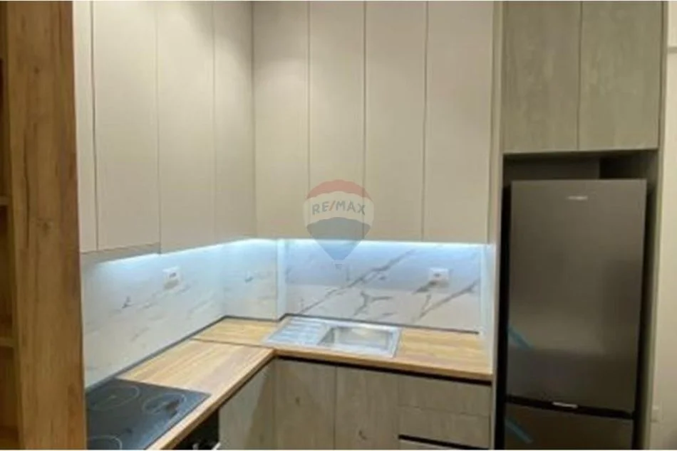 Tirane, shitet apartament 1+1 Kati 3, 54 m² 89.000 € (Rruga Bamir Topi)