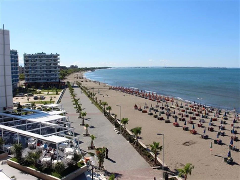 Lezhe Shengjin, shitet apartament 1+1+Ballkon Kati 4, 91.540 € (SHENGJIN)