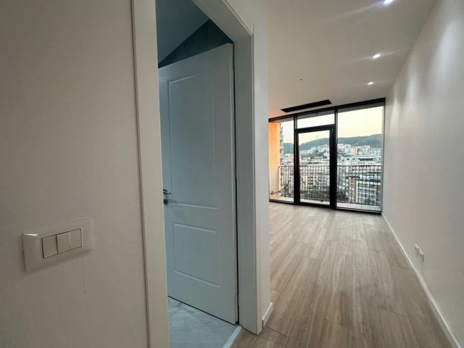 Tirane, shitet apartament 2+1 Kati 9, 105 m² 400.000 € (Lake View)