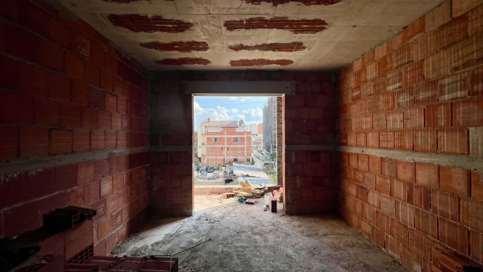 SHITET : 1+1📍Paskuqan (Ringside Rezidenc) - 76,000€ - S.65m² - Kt.3 - Orientim Jug🌞|| Vetem pak minuta nga Tirana🚀