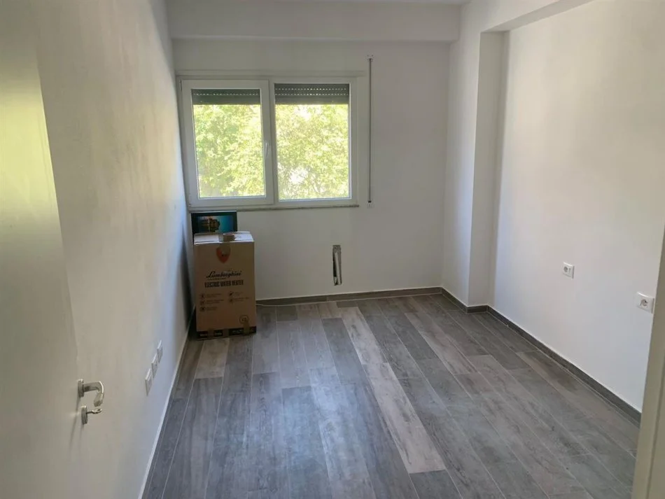 Durres, shitet apartament 2+1 , 97 m² 
