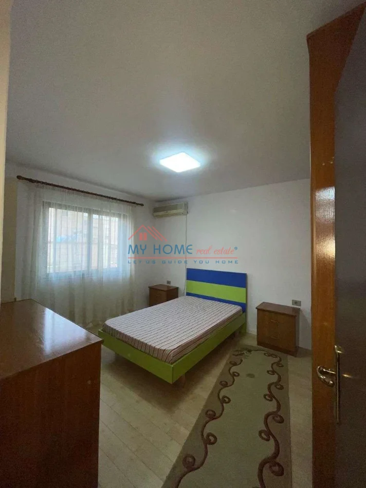 Tirane, shitet apartament 2+1+Ballkon Kati 4, 100 m² 188.000 € (Rruga Petro Nini Luarasi)
