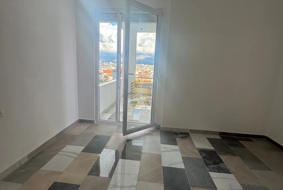 Tirane, shitet apartament 2+1+Ballkon Kati 4, 115 m² 149.000 € (Casa Italia)