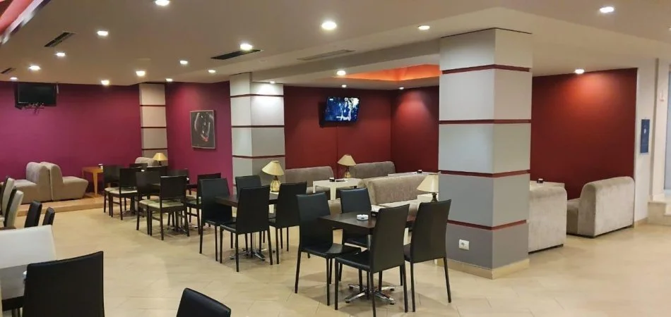 Durres, SHITET AMBJENT BIZNESI   200 m² 250.000 € (QENDER DURRES!)