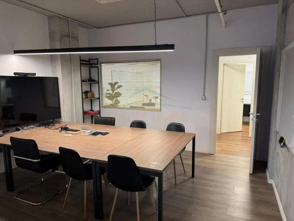 Tirane, shitet ambjent biznesi , 514 m² 1.550.000 € (Rruga Elbasanit)