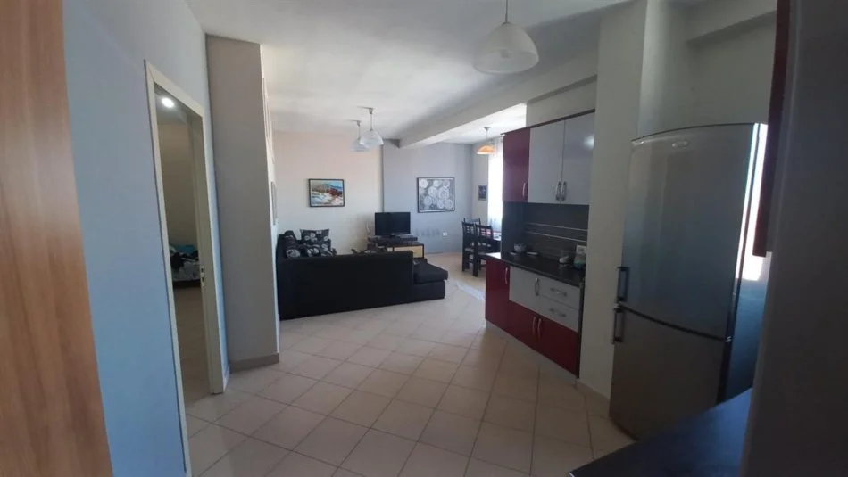 Tirane, shitet apartament 1+1 Kati 4, 76 m² 107.000 € (kodra e diellit)
