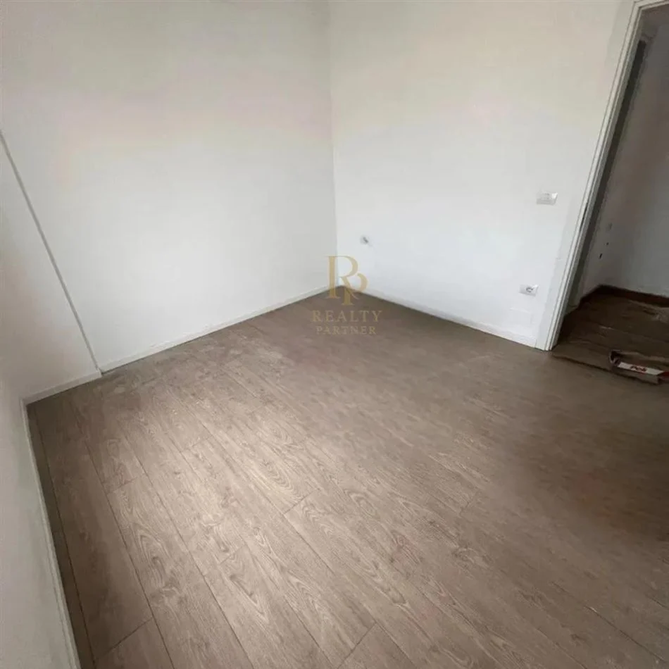 Tirane, shes apartament 1+1+Ballkon Kati 3, 49 m² 75.000 € (SELITE)