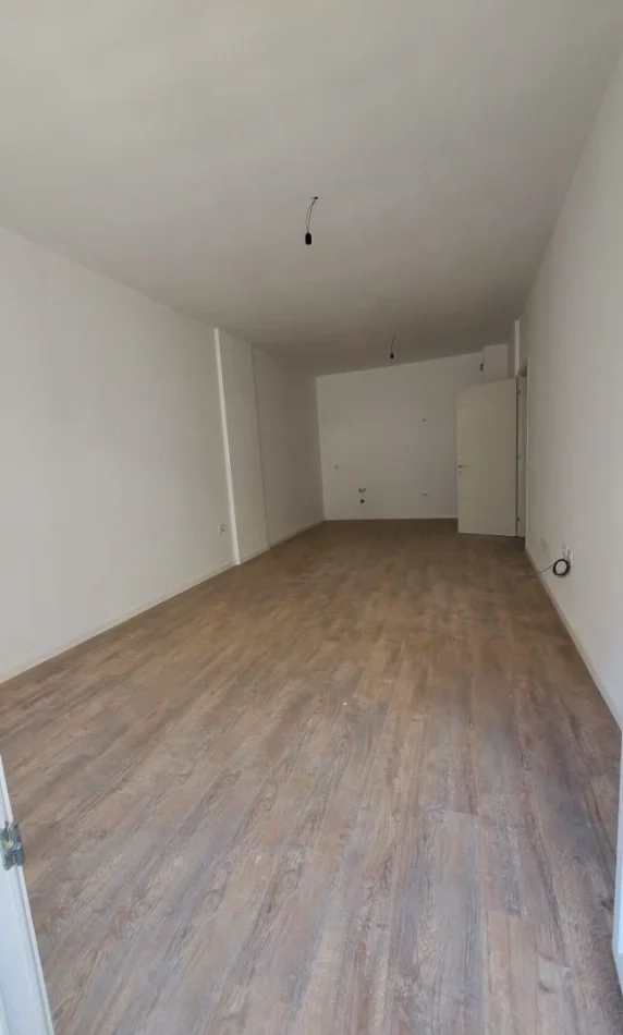 Tirane, shitet apartament 1+1 Kati 4, 82 m² 135.000 € (KOMPLEKSI E88 RRUGA DRITAN HOXHA)