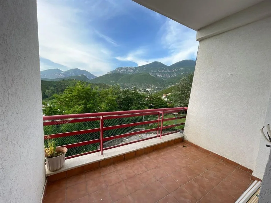 Tirane, shitet apartament 1+1+Aneks+Ballkon Kati 3, 60 m² 68.000 € (Fresk)