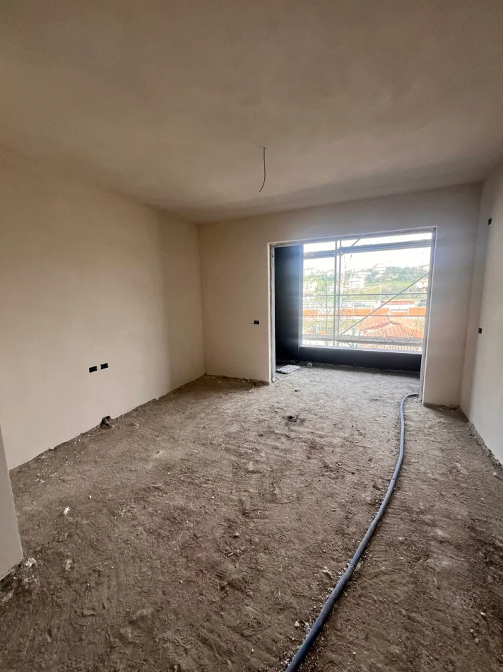 Tirane, shitet apartament 1+1 Kati 2, 75 m² 75.000 € (PLATINIUM 2)