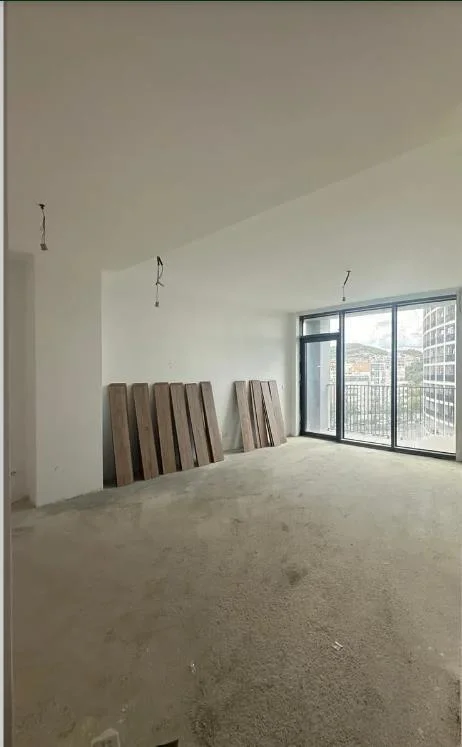 Tirane, shitet apartament Kati 4, 70 m² 260.000 € (Lake View)