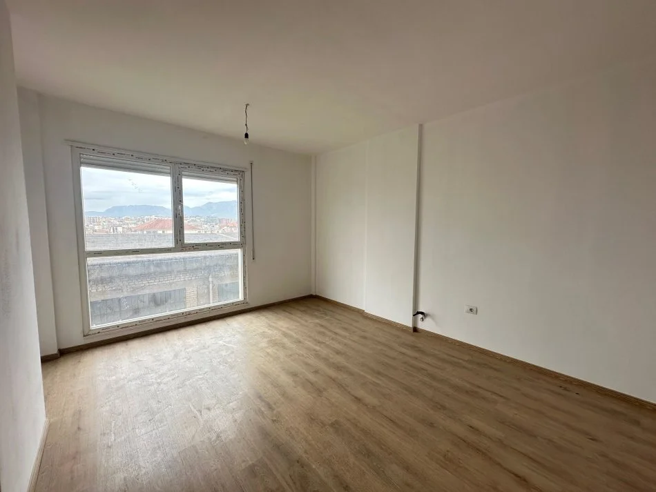 Tirane, shitet apartament 1+1+Ballkon Kati 3, 60 m² 128.000 € (Don Bosko)