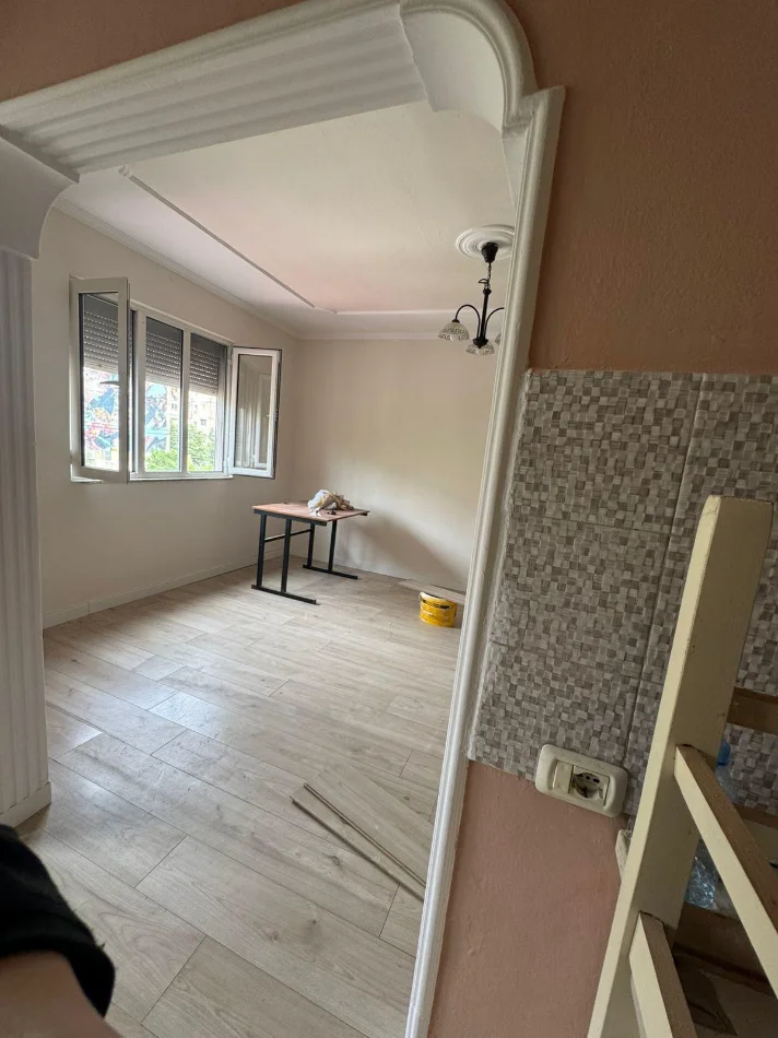 Tirane, shitet apartament 1+1 Kati 1, 58 m² 115.000 € (RRUGA IRFAN TOMINI)