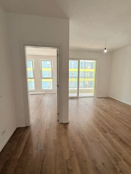 Tirane, shitet apartament 1+1 Kati 3, 59 m² 76.000 € (UNIVERS CITY)