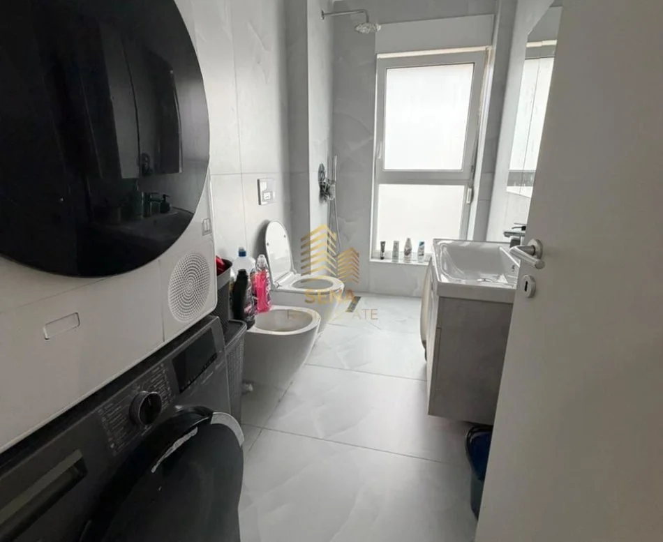 Tirane, shitet apartament 1+1 Kati 7, 53 m² 105.000 € (Ali Demi, Rezidenca Kaimi)