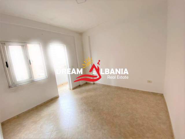 Tirane, shitet apartament 1+1+BLK Kati 4, 62 m² 130.000 Euro (Rruga e Elbasanit)