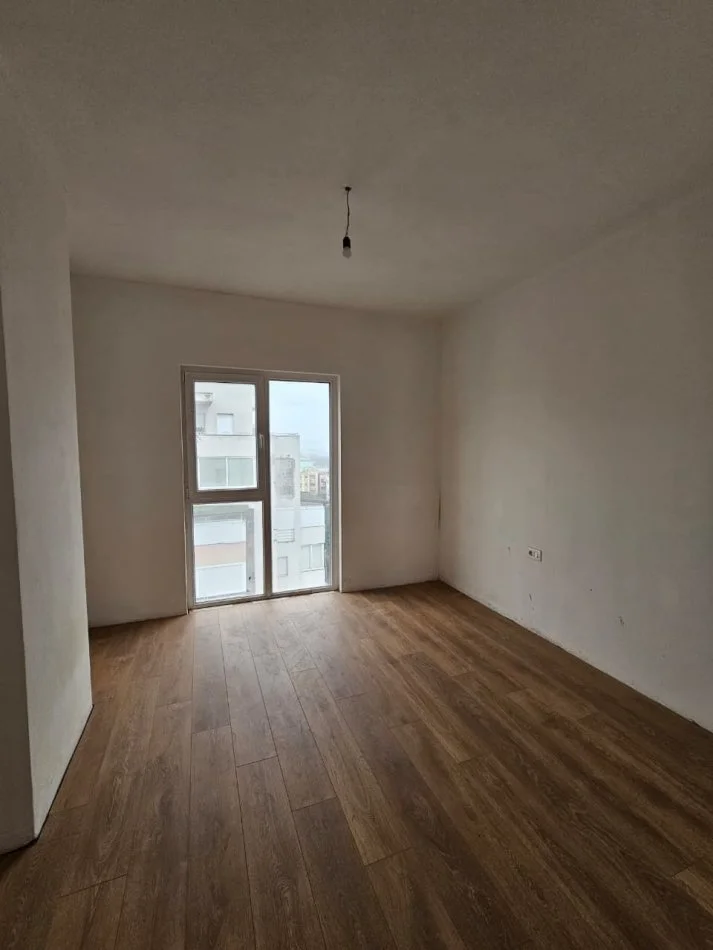 Tirane, shitet apartament 2+1+Aneks+Ballkon Kati 7, 95 m² 130.000 € (Tirana Entry 2)